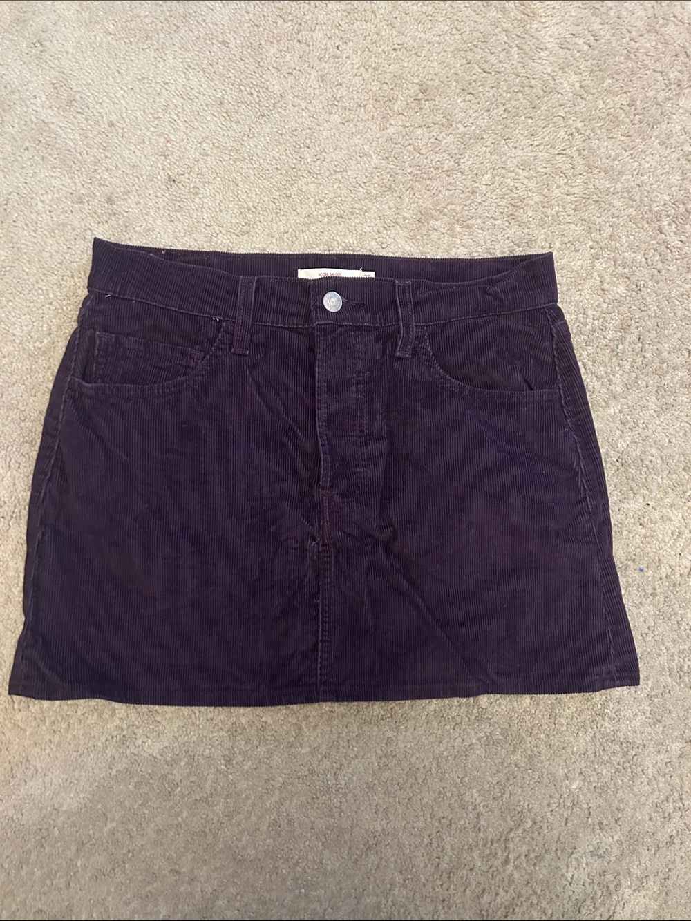Levi’s purple corduroy “Icon Skirt” mini skirt size 27 EUC